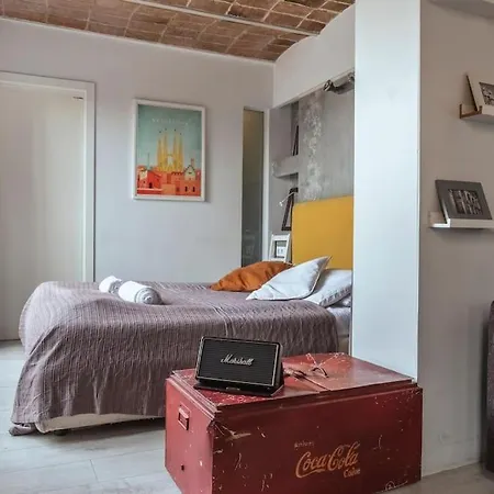 Cozy Penthouse With Private Rooftop Terrace Barcelona