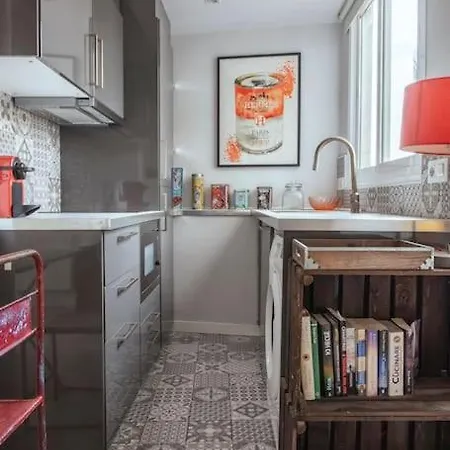 Cozy Penthouse With Private Rooftop Terrace 公寓